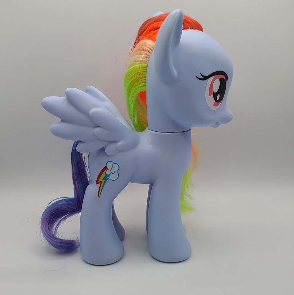 My Little Pony Rainbow Dash see last Picture and Description
